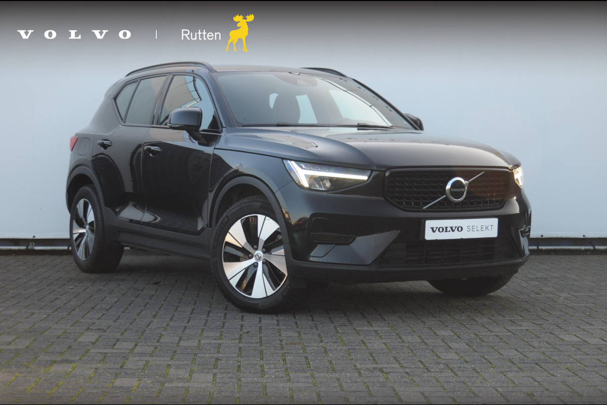 Volvo XC40 T4 211PK Automaat Plus Dark / Elektrische stoelen met geheugen / stuur - en stoelverwarming / Cruise control / Harman kardon audio / elektrische achterklep / Parkeersensoren met camers