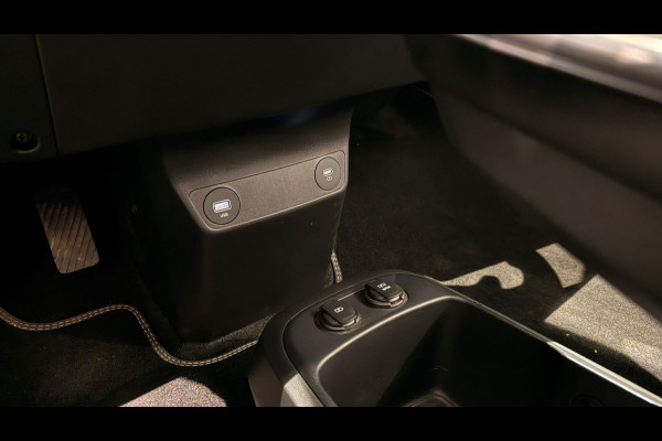 Kia Ev6 Edition Advanced 77.4 kWh + STUURVERWARMING / CAMERA / CARPLAY