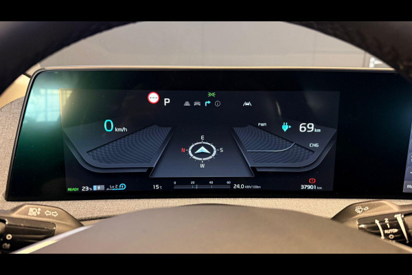 Kia Ev6 Edition Advanced 77.4 kWh + STUURVERWARMING / CAMERA / CARPLAY