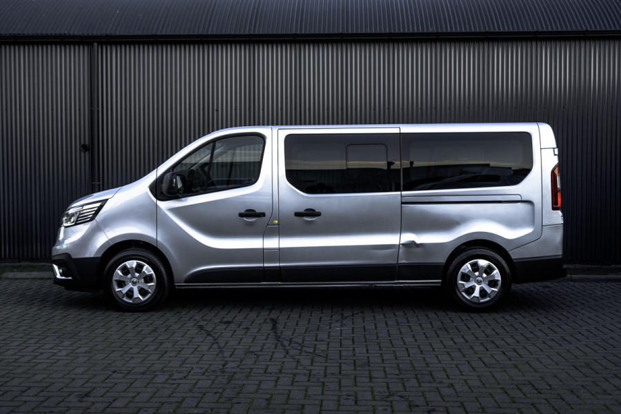 Renault Trafic Blue dCi 150PK | L2H1 | 9-Zits | IN BPM/BTW | LED | Canera | Navi | Zijschuifdeur R+L | Cruise | Airco | PDC | Euro 6