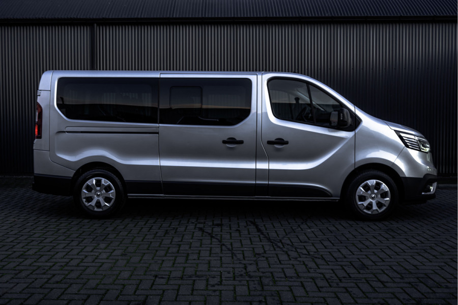 Renault Trafic Blue dCi 150PK | L2H1 | 9-Zits | IN BPM/BTW | LED | Canera | Navi | Zijschuifdeur R+L | Cruise | Airco | PDC | Euro 6