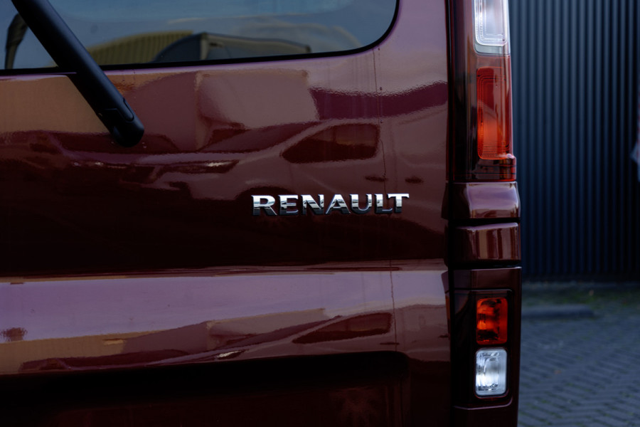 Renault Trafic Renault Trafic Blue dCi 150PK | L2H1 | 9-Zits | IN BTW/BPM | LED | Camera | Navi | Zijschuifdeur R+L | Cruise | Airco | PDC | Eu