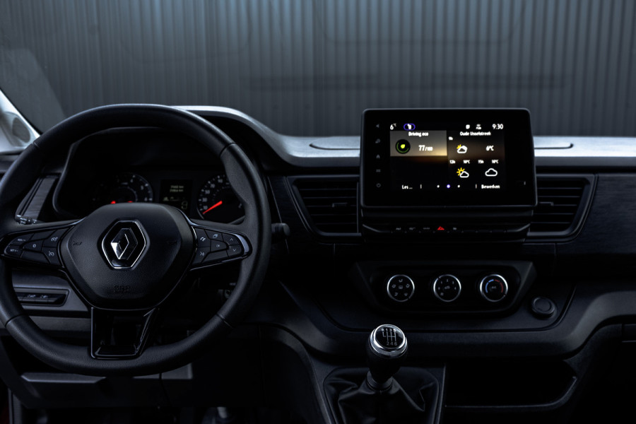 Renault Trafic Renault Trafic Blue dCi 150PK | L2H1 | 9-Zits | IN BTW/BPM | LED | Camera | Navi | Zijschuifdeur R+L | Cruise | Airco | PDC | Eu