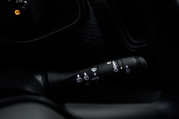 Renault Trafic Renault Trafic Blue dCi 150PK | L2H1 | 9-Zits | IN BTW/BPM | LED | Camera | Navi | Zijschuifdeur R+L | Cruise | Airco | PDC | Eu