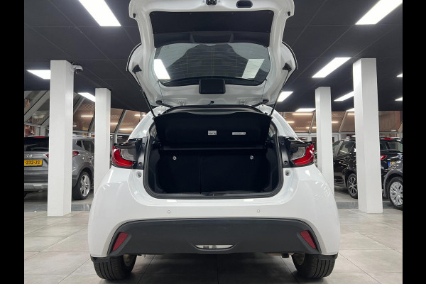 Toyota Yaris 1.5 Hybrid | Lane | Carplay | Cam | Cruise |PDC