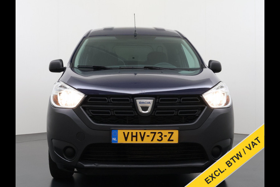 Dacia Dokker 1.5DCI Airco Navi Trekhaak Euro 6 DAB Bluetooth Essential Betonplex Vloer Lat om Lat betimmering Schuifdeur Origineel Nederlandse Auto