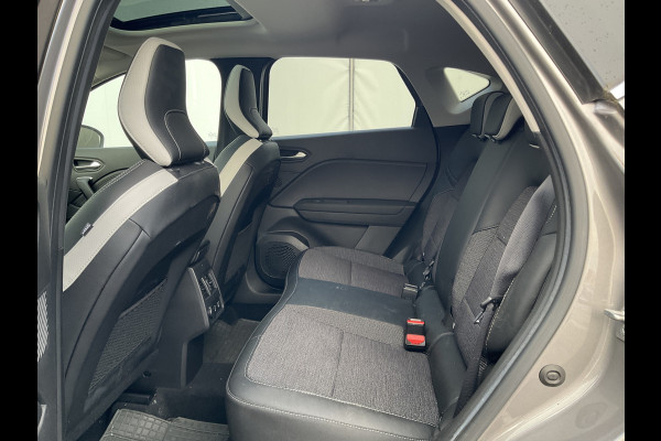 Renault Captur 1.0 TCe 90 techno Panoramadak Adapt.Cruise Navi/Cam Dodehoekdetectie