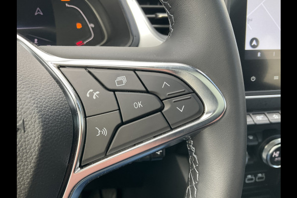 Renault Captur 1.0 TCe 90 techno Panoramadak Adapt.Cruise Navi/Cam Dodehoekdetectie