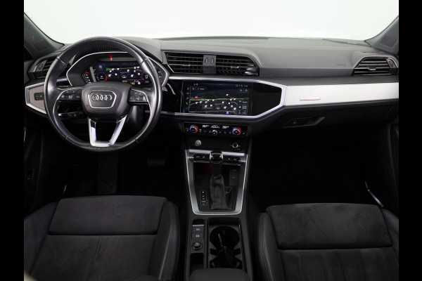 Audi Q3 Sportback 35 TFSI Pro Line S 150pk | Panoramadak | Adaptieve cruise controle | Verwarmbare voorstoelen | Parkeercamera