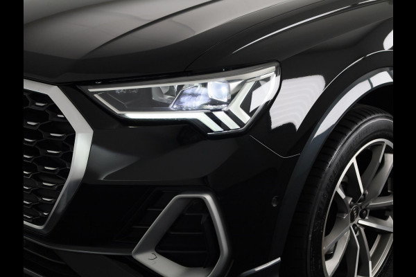 Audi Q3 Sportback 35 TFSI Pro Line S 150pk | Panoramadak | Adaptieve cruise controle | Verwarmbare voorstoelen | Parkeercamera