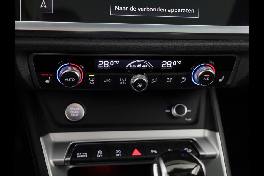 Audi Q3 Sportback 35 TFSI Pro Line S 150pk | Panoramadak | Adaptieve cruise controle | Verwarmbare voorstoelen | Parkeercamera