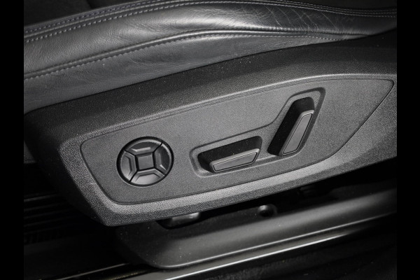 Audi Q3 Sportback 35 TFSI Pro Line S 150pk | Panoramadak | Adaptieve cruise controle | Verwarmbare voorstoelen | Parkeercamera