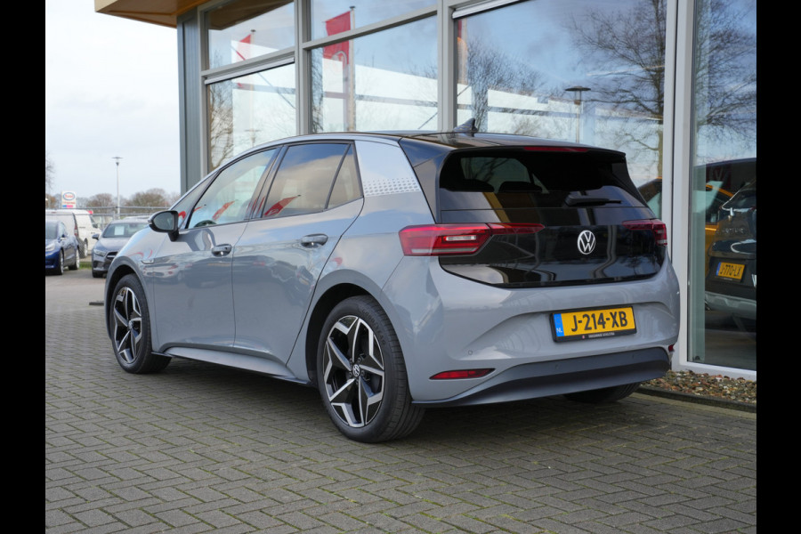 Volkswagen ID.3 First Plus 58 kWh | SoH 92% | LED | Steunhaak | Adaptive Cruise | Navigatie