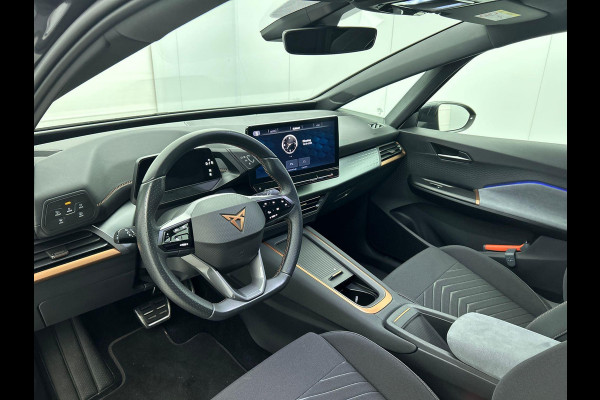 CUPRA Born Essential 62 kWh | Navigatie | Apple Carplay/Android Auto |  Adaptive Cruise Control | Climate Control | Ambient Light | PDC VA | Camera