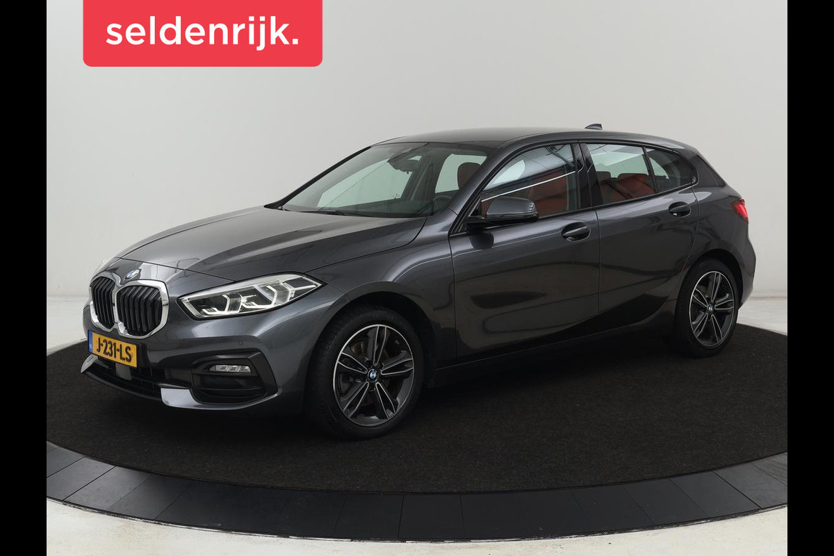 BMW 1-serie 116d High Executive | Sport Line | Leder | Stoelverwarming | Carplay | Sportstoelen | Navigatie | Parkeerhulp | Live Cockpit | Climate control | Full LED | Cruise control