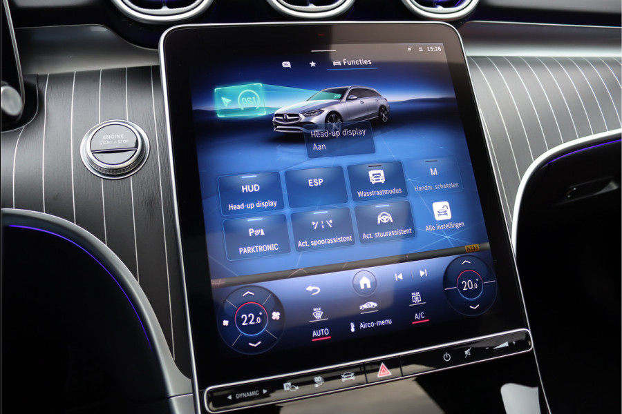 Mercedes-Benz C-Klasse Estate 300 e AMG Line Aut9 | Panoramadak | Trekhaak | Distronic | HUD | Stuurwielverwarming | Memory | Leder | Advanced Sound System | Sfeerverlichting | Rijassistentiepakket+ |