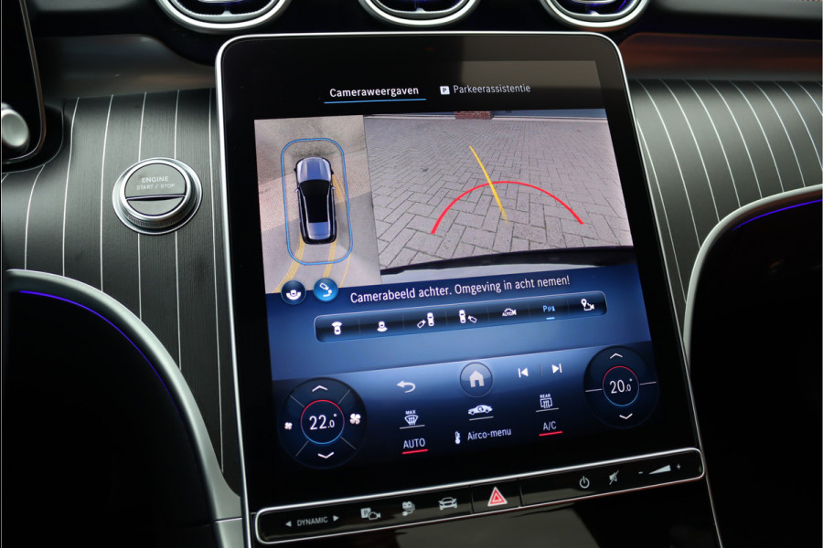 Mercedes-Benz C-Klasse Estate 300 e AMG Line Aut9 | Panoramadak | Trekhaak | Distronic | HUD | Stuurwielverwarming | Memory | Leder | Advanced Sound System | Sfeerverlichting | Rijassistentiepakket+ |