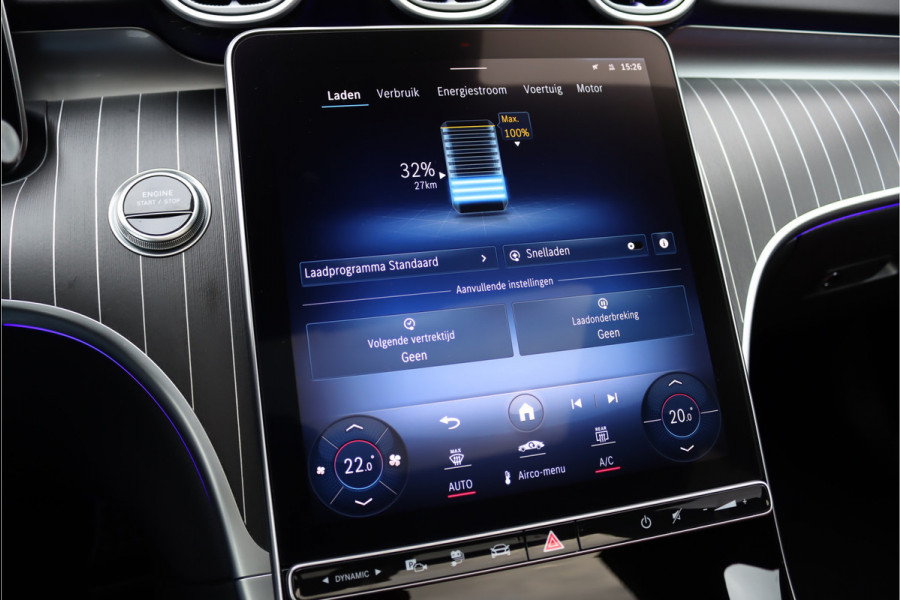 Mercedes-Benz C-Klasse Estate 300 e AMG Line Aut9 | Panoramadak | Trekhaak | Distronic | HUD | Stuurwielverwarming | Memory | Leder | Advanced Sound System | Sfeerverlichting | Rijassistentiepakket+ |