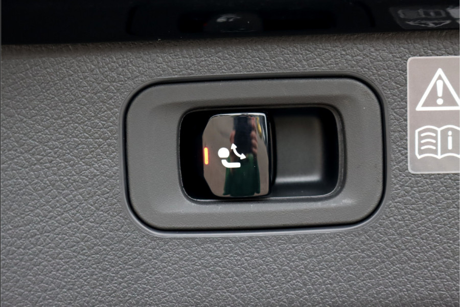 Mercedes-Benz C-Klasse Estate 300 e AMG Line Aut9 | Panoramadak | Trekhaak | Distronic | HUD | Stuurwielverwarming | Memory | Leder | Advanced Sound System | Sfeerverlichting | Rijassistentiepakket+ |