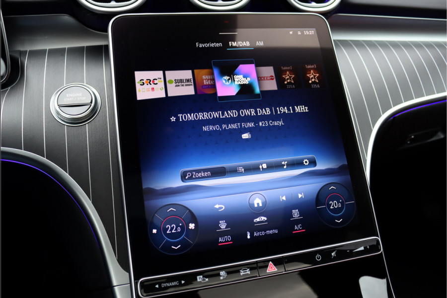 Mercedes-Benz C-Klasse Estate 300 e AMG Line Aut9 | Panoramadak | Trekhaak | Distronic | HUD | Stuurwielverwarming | Memory | Leder | Advanced Sound System | Sfeerverlichting | Rijassistentiepakket+ |