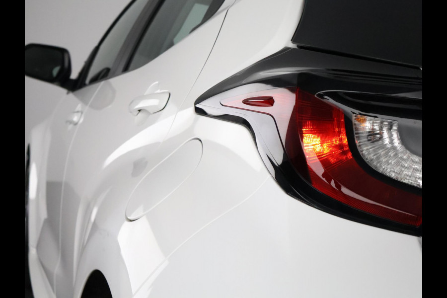 Toyota Yaris 1.5 Hybrid 115 Active | Apple CarPlay & Android auto | Achter Parkeersensoren | Adaptieve Cruise Control |