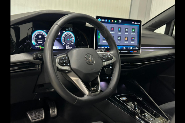 Volkswagen Golf 1.5 eTSI 50 Edition | PANO | IQ LIGHTS | CAMERA | HUD | MILD HYBRIDE