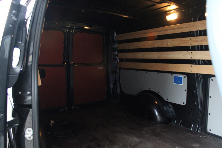 Mercedes-Benz eVito Extra Lang 66 kWh 116pk - Leder - Camera - LED - Carplay/Android - PDC - Stoelverwarming - Snelladen - Rijklaar