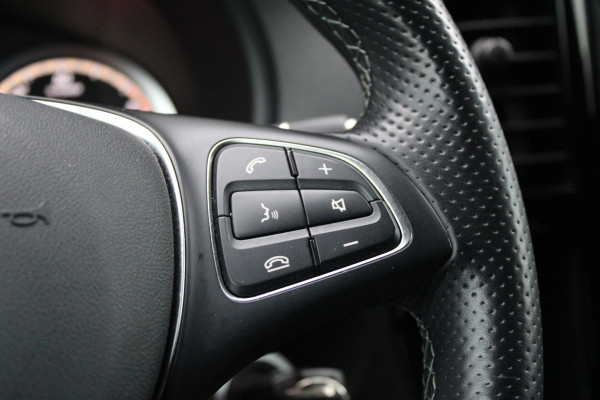 Mercedes-Benz eVito Extra Lang 66 kWh 116pk - Leder - Camera - LED - Carplay/Android - PDC - Stoelverwarming - Snelladen - Rijklaar