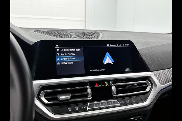 BMW 3-serie 330e eDrive Edition M-sport (NL-auto, 1e Eig, Dealer OnderH, Carplay, Camera, CruiseCon, Leder, Etc)