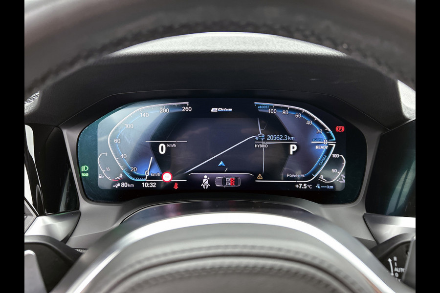 BMW 3-serie 330e eDrive Edition M-sport (NL-auto, 1e Eig, Dealer OnderH, Carplay, Camera, CruiseCon, Leder, Etc)
