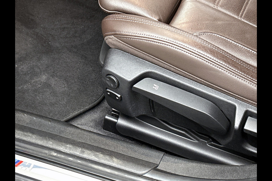 BMW 3-serie 330e eDrive Edition M-sport (NL-auto, 1e Eig, Dealer OnderH, Carplay, Camera, CruiseCon, Leder, Etc)