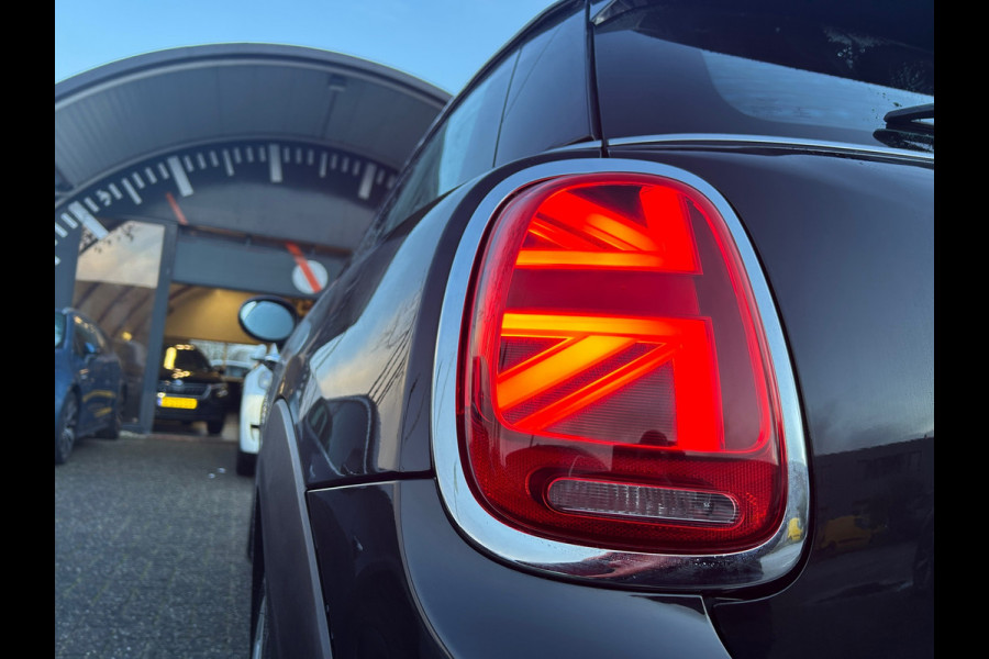 MINI Mini 1.5 Pepper Apple Carplay LED KeyLess NL-Auto Rijklaarprijs!