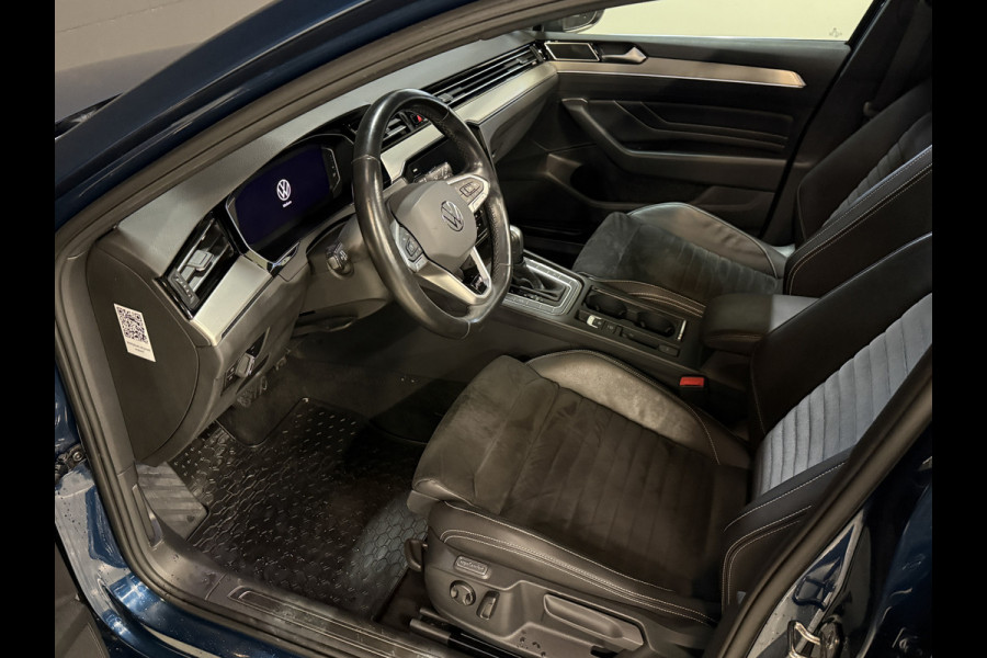 Volkswagen Passat Variant 1.5 TSI 2x R-Line Business + | Panoramadak | Leder | Camera | Afn. trekhaak | Adaptive cruise | Stoelverwarming | Virtual