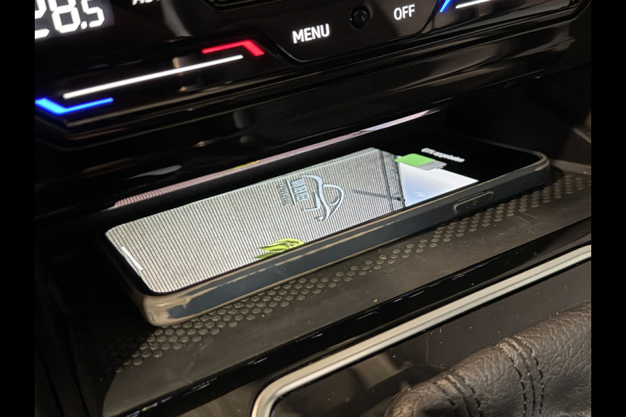 Volkswagen Passat Variant 1.5 TSI 2x R-Line Business + | Panoramadak | Leder | Camera | Afn. trekhaak | Adaptive cruise | Stoelverwarming | Virtual