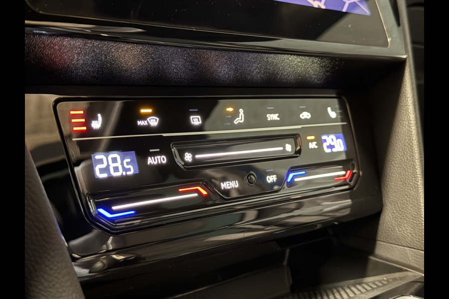 Volkswagen Passat Variant 1.5 TSI 2x R-Line Business + | Panoramadak | Leder | Camera | Afn. trekhaak | Adaptive cruise | Stoelverwarming | Virtual