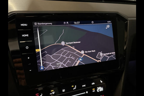 Volkswagen Passat Variant 1.5 TSI 2x R-Line Business + | Panoramadak | Leder | Camera | Afn. trekhaak | Adaptive cruise | Stoelverwarming | Virtual