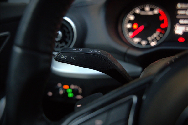 Audi Q2 1.4 TFSI CoD Design Pro Line Plus | Stoelverwarming | Camera | Keyless | Cruise Control | Navigatie | Parkeersensoren | Elektrische Achterklep | Climate Control | Automaat