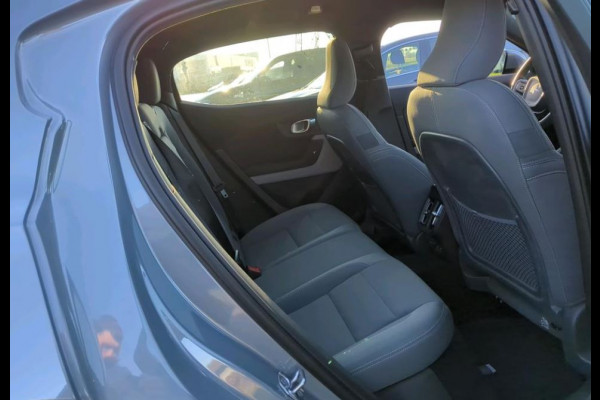 Polestar 2 Long Range Dual Motor Launch Edition 78kWh | Panoramadak | Stoelverwarming | Stuurverwarming | Harman Kardon | Memory Seat | 360 Camera | Keyless | Apple Carplay | BTW | LED |