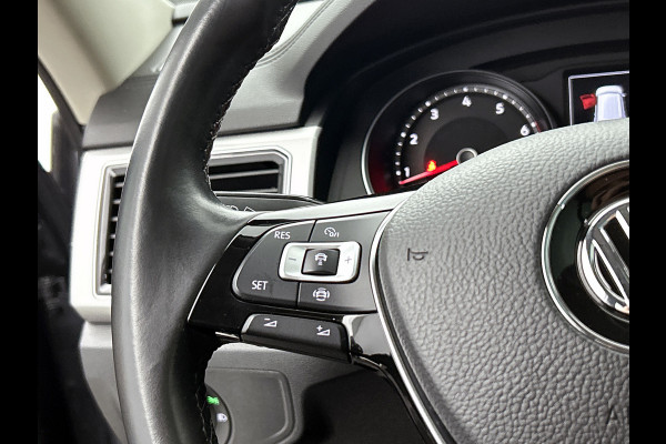 Volkswagen Atlas (Goed OnderH, 7 persoons, Panoramadak, Camera, StoelV, Cruise Con, Automaat, Etc)