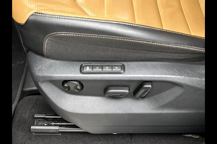 Volkswagen Atlas (Goed OnderH, 7 persoons, Panoramadak, Camera, StoelV, Cruise Con, Automaat, Etc)