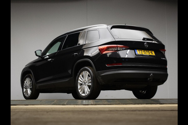 Škoda Kodiaq 1.5 TSI Style Business 7p. (PANORAMADAK,CARPLAY,NAVI,LED,360 CAMERA,CRUISE,ELECTRISCHE STOELEN,KEY LESS,STOELVER.)