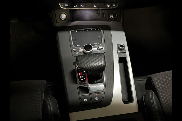 Audi Q5 50 TFSI e 300pk quattro 2x S-Line | Elektr. trekhaak | Stoelverwarming | Virtual cockpit