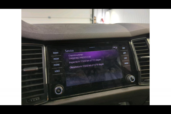 Škoda Kodiaq 1.5 TSI Business Edition NL AUTO | AFN. TREKHAAK | CARPLAY |