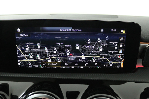 Mercedes-Benz A-Klasse 250 e Business Solution AMG Limited (SFEERVERLICHTING, PANORAMADAK, CAMERA, STOELVERWARMING, 1e EIGENAAR)