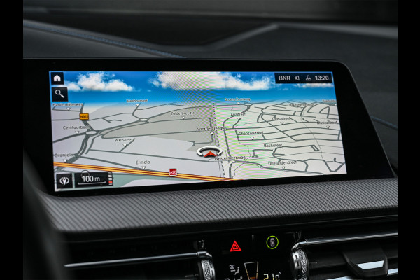 BMW 1-serie M135i xDrive High Executive · M- sport · Panoramadak · Camera · Active cruise · Harman/Kardon · Adaptive Suspension · M Sportbra