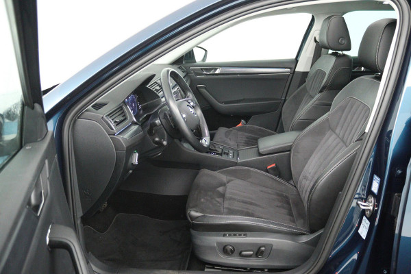 Škoda Superb Combi 1.5 TSI ACT Business Edition Plus (PANORAMADAK, STUUR-/STOELVERWARMING, CAMERA, ADAPTIVE CRUISE)