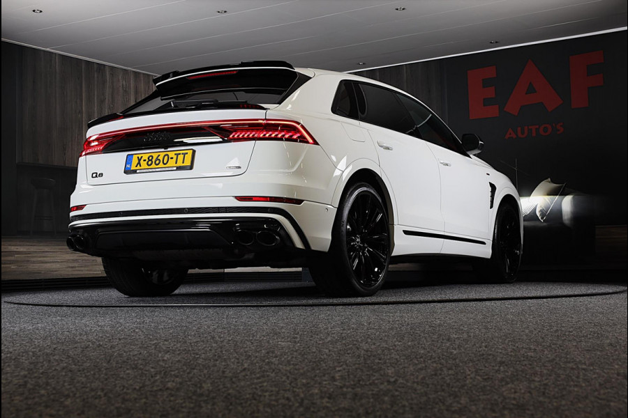 Audi Q8 55 TFSI e Quattro S Line / B & O / Camera / F1 / Cruise Control / Sfeerverlichting / Dig Cockpit / Matrix / Pdc / 23 Inch