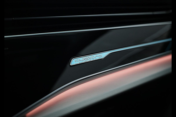 Audi Q8 55 TFSI e Quattro S Line / B & O / Camera / F1 / Cruise Control / Sfeerverlichting / Dig Cockpit / Matrix / Pdc / 23 Inch