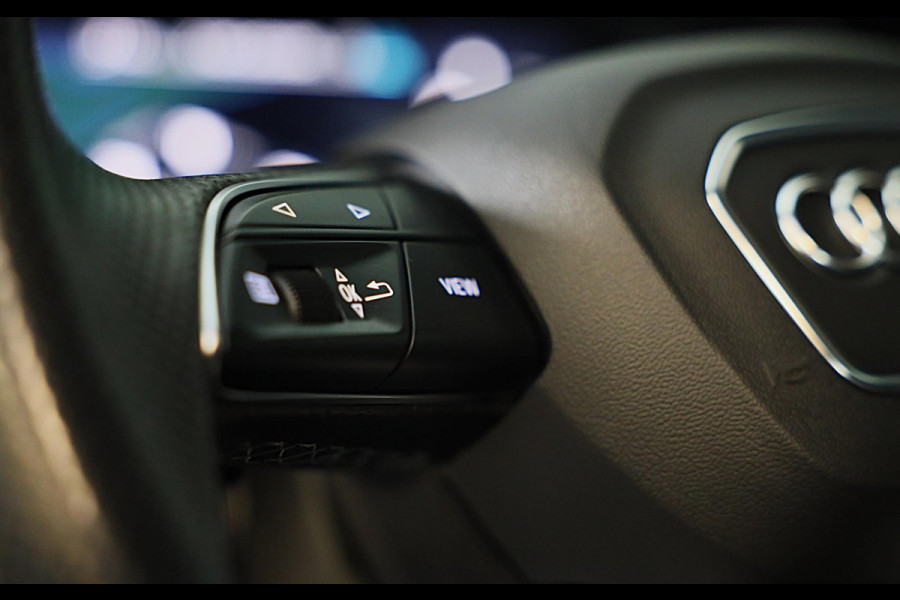 Audi Q8 55 TFSI e Quattro S Line / B & O / Camera / F1 / Cruise Control / Sfeerverlichting / Dig Cockpit / Matrix / Pdc / 23 Inch