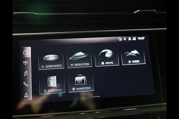 Audi Q8 55 TFSI e Quattro S Line / B & O / Camera / F1 / Cruise Control / Sfeerverlichting / Dig Cockpit / Matrix / Pdc / 23 Inch